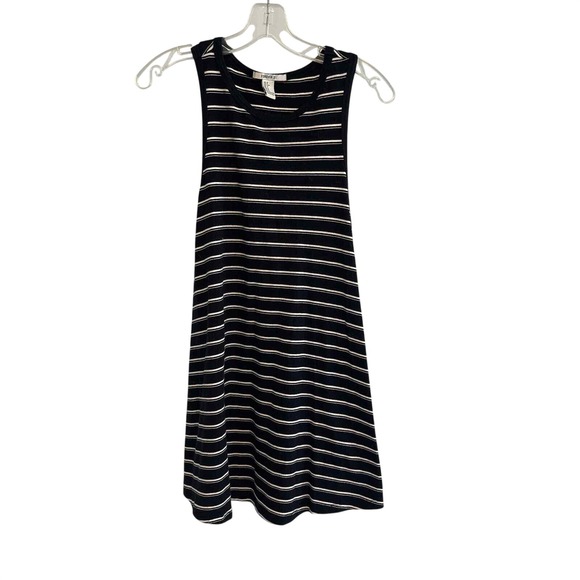 Forever 21 Dresses & Skirts - Forever 21 Black & White striped sleeveless‎ cotton a line dress SZ SM pre-owned